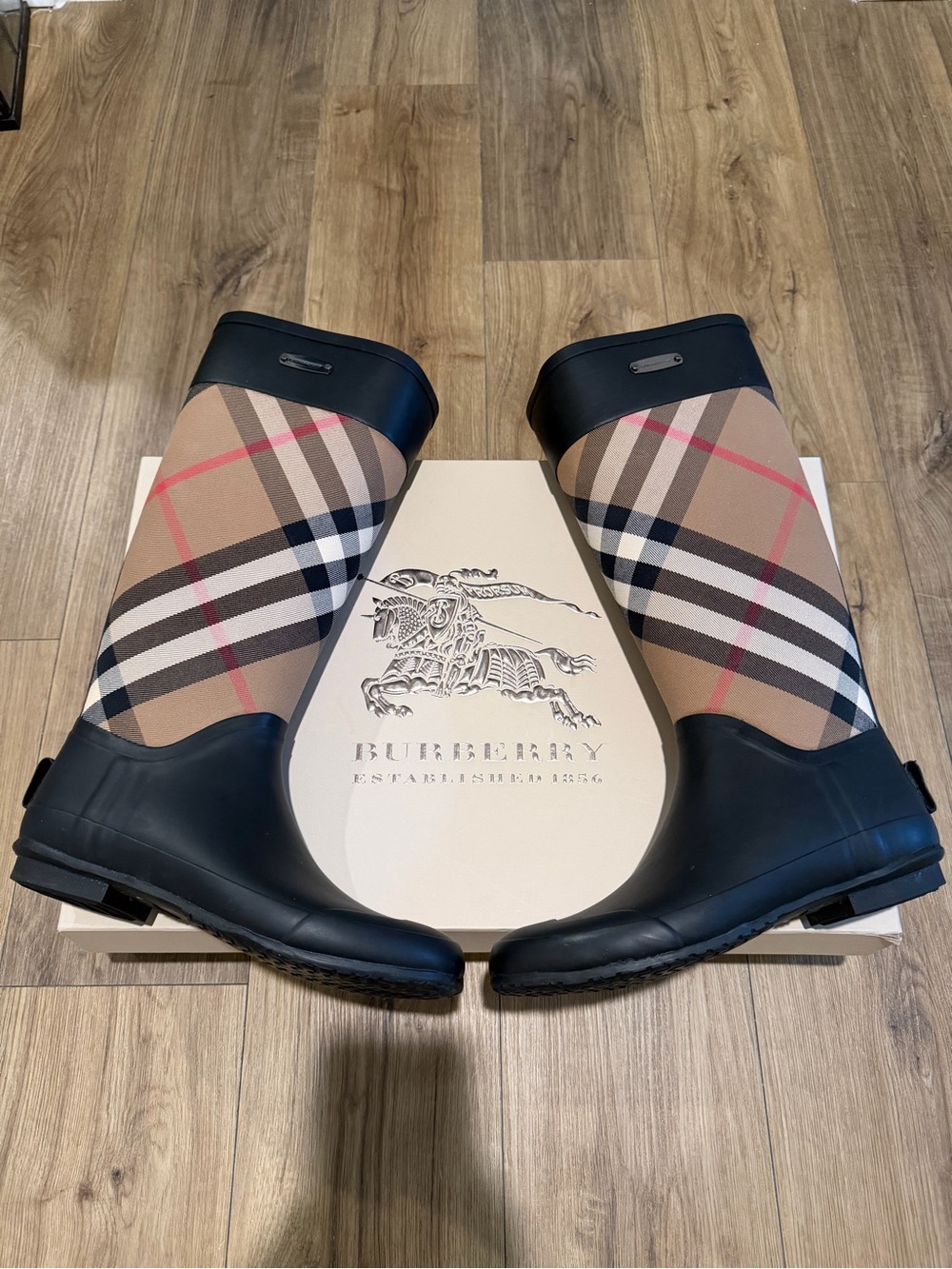 Burberry Women's Beige Nova Check Rain Boots